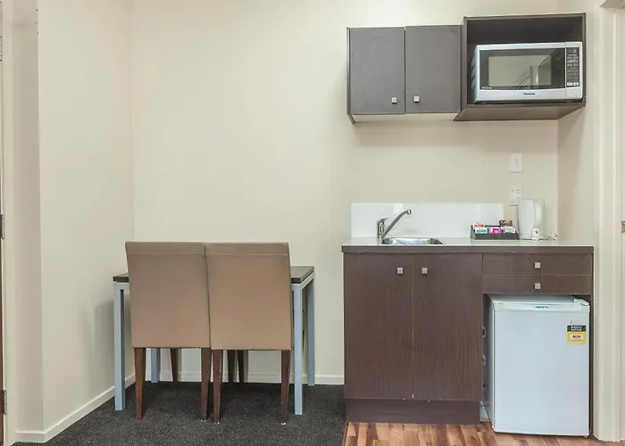 One-Bedroom King Suite