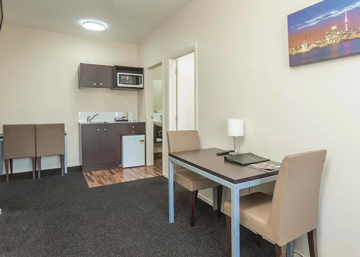 One-Bedroom King Suite